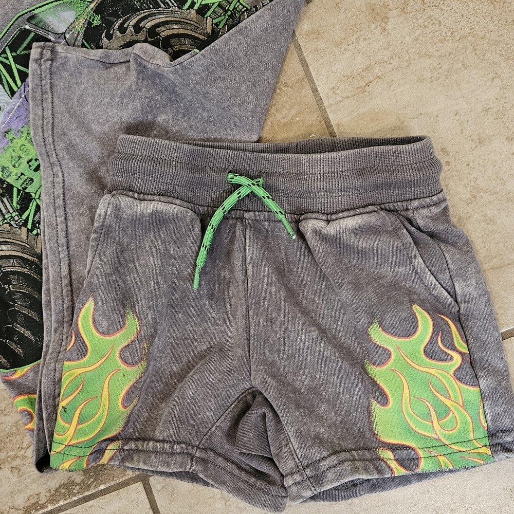 Monster Jam Green Grave Digger Two-Piece Tee & Shorts Set - Picture 2 of 3